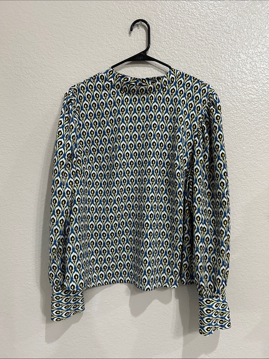 cupcakes & cashmere Tops - cupcakes & cashmere Blue Yellow Black Geometric Floral Top Sz XL office TC0106